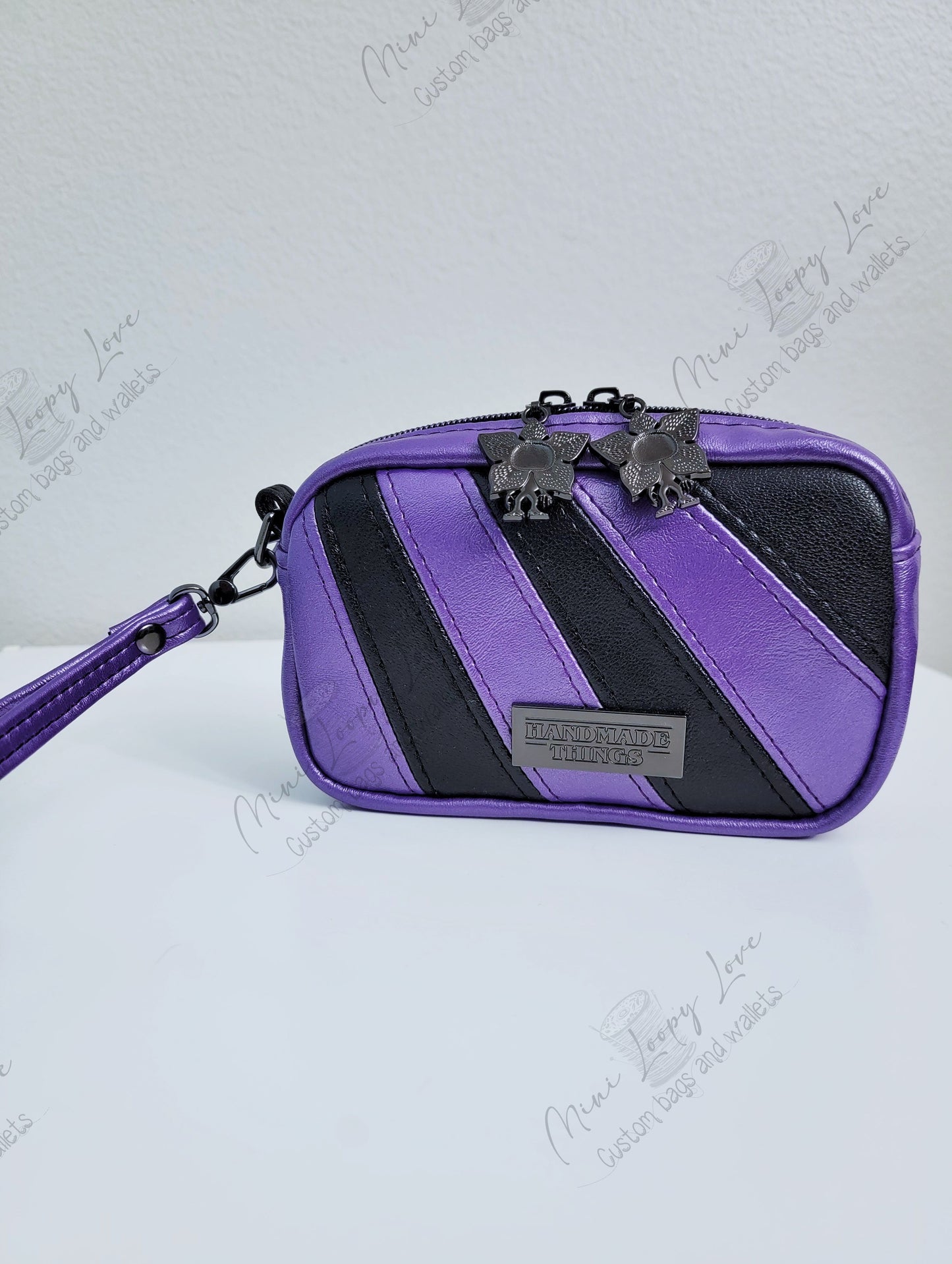 Tiny Cata Wristlet: Stranger Things