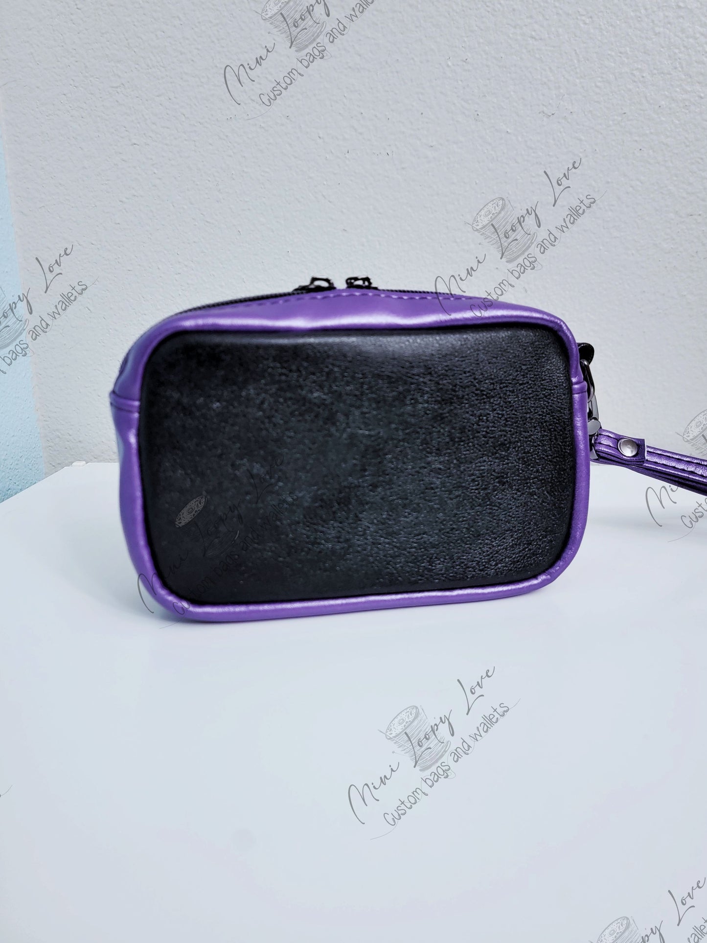 Tiny Cata Wristlet: Stranger Things