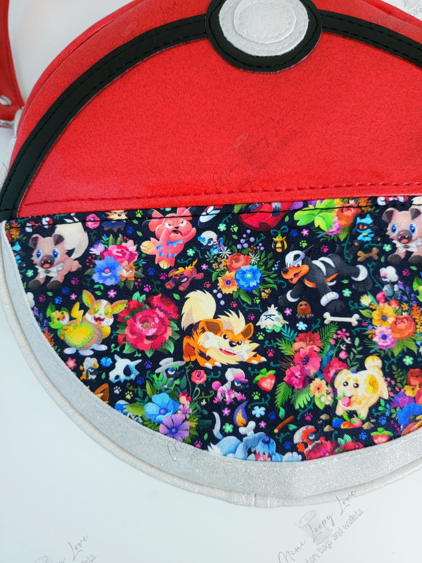 Magdalena circle bag- Catch Em All