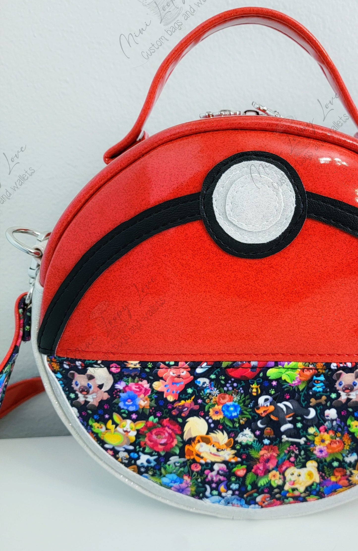 Magdalena circle bag- Catch Em All