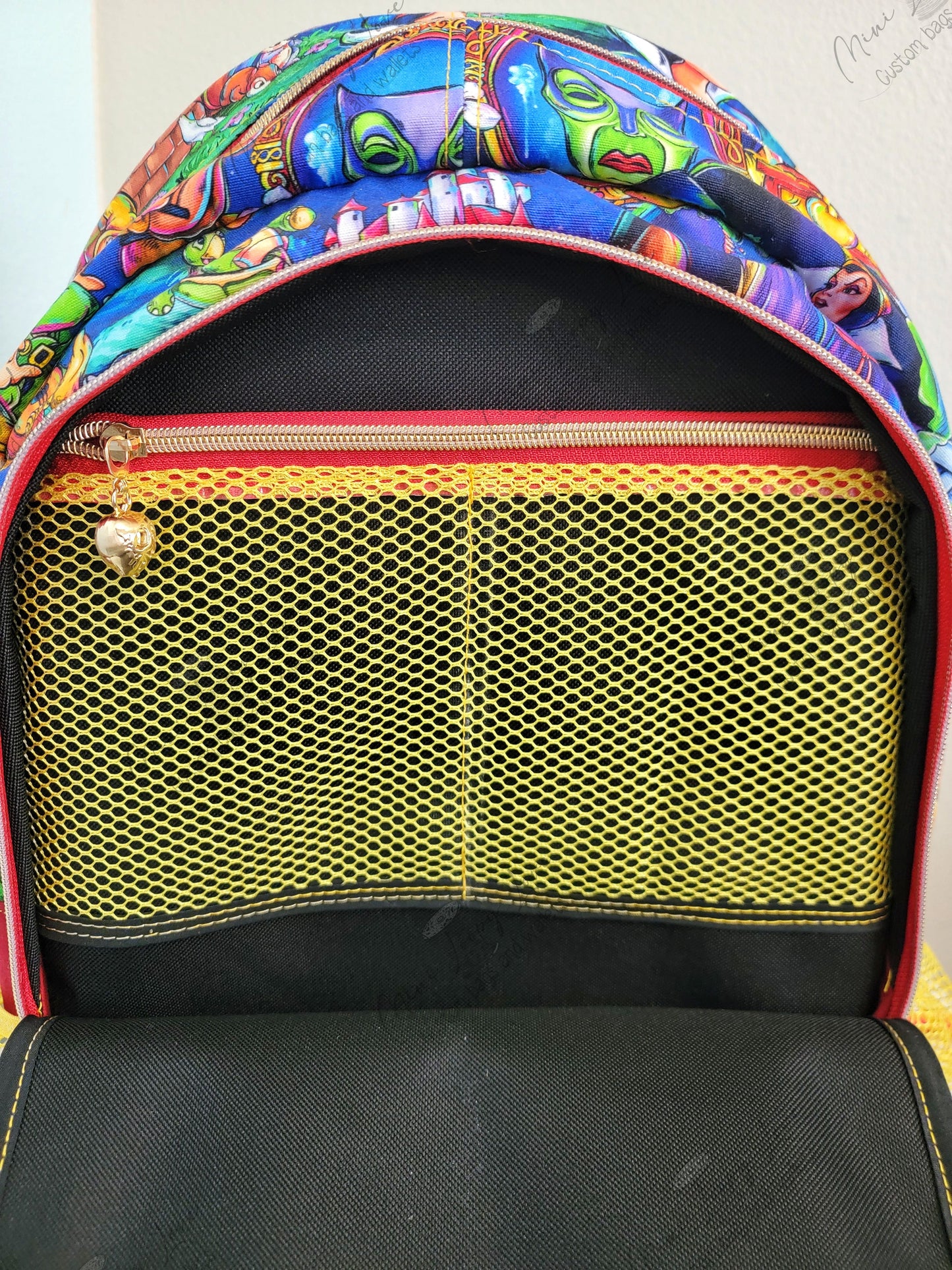 Xaden Backpack: Snow