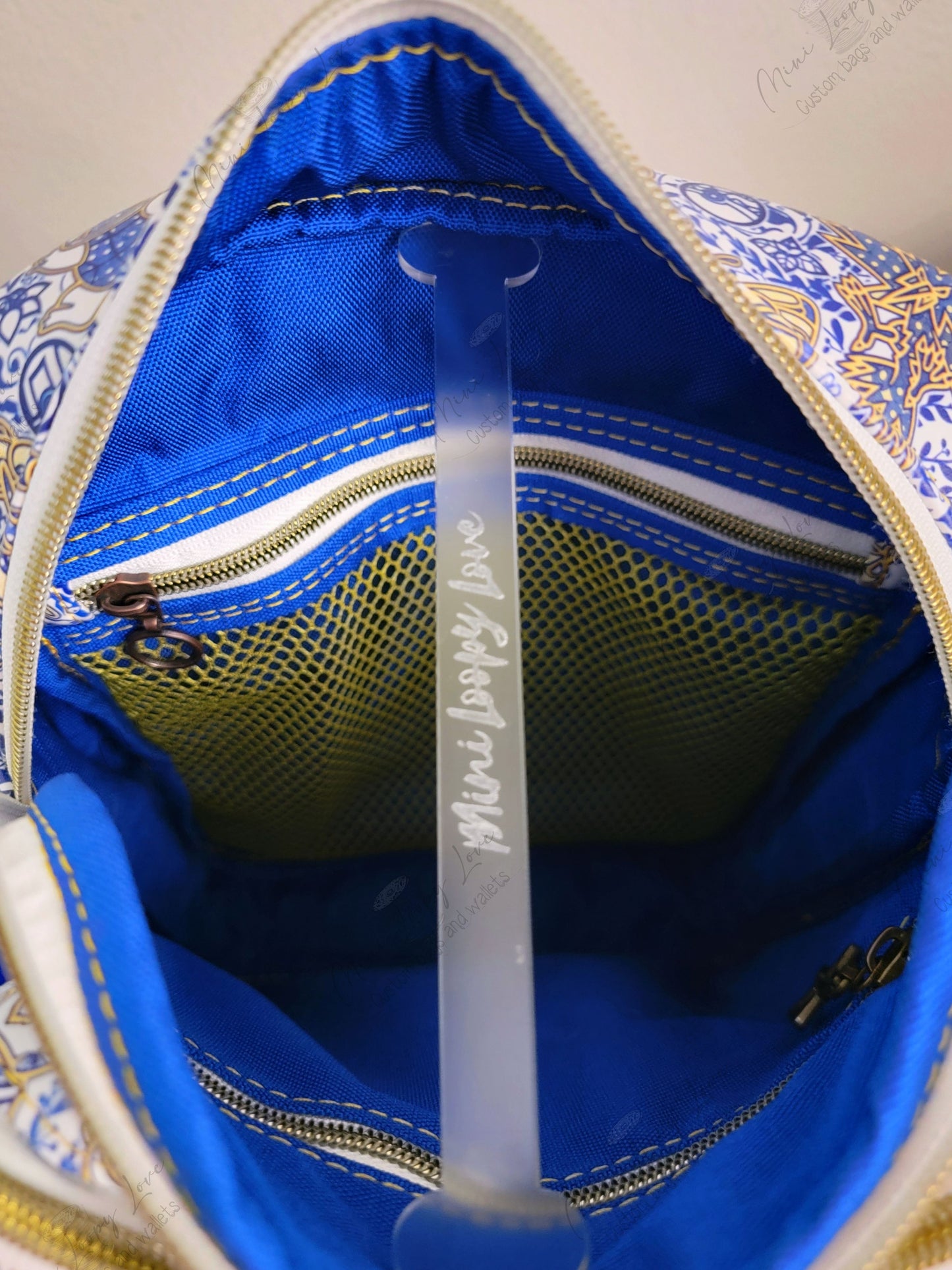 Widget Messenger Bag: Blue Poke Lace
