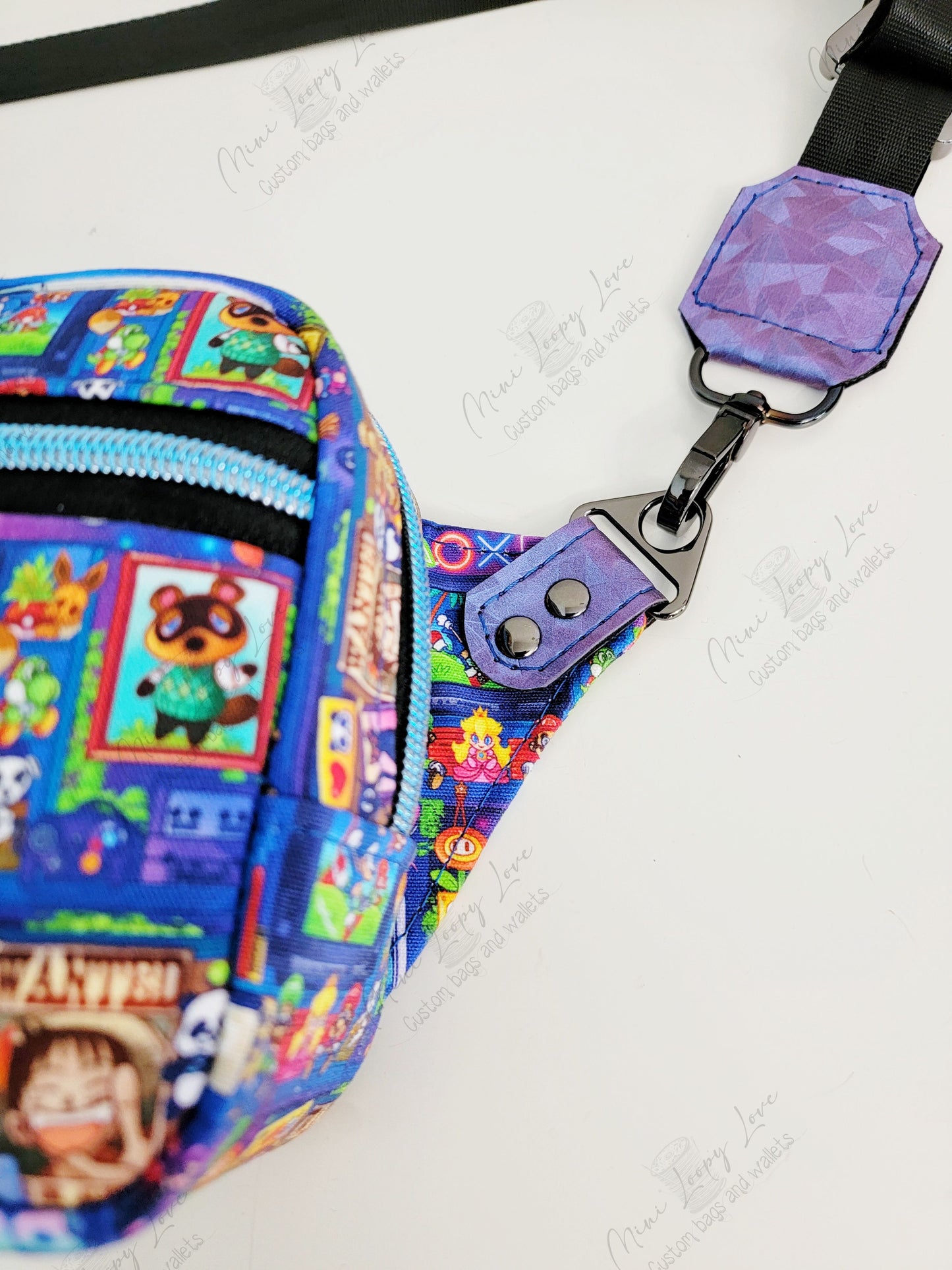 Rayna sling bag: Gamer