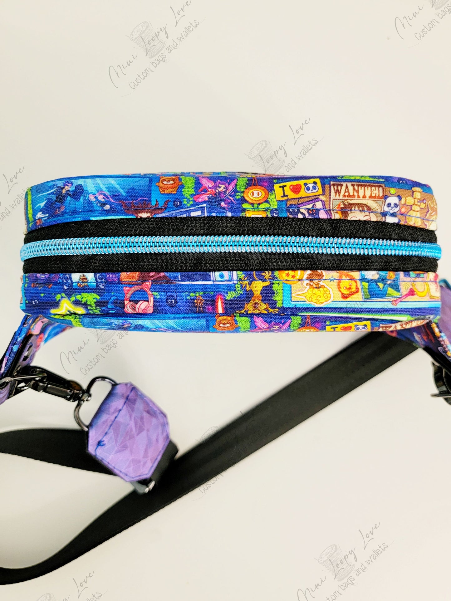 Rayna sling bag: Gamer