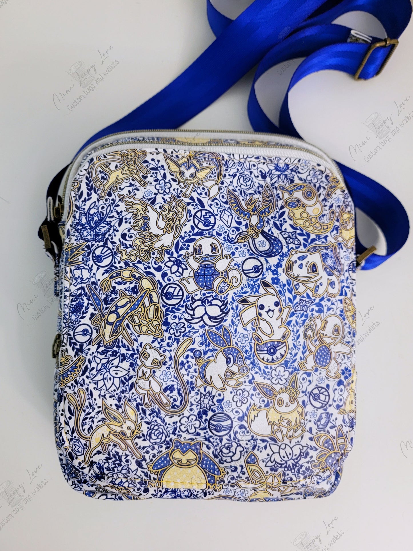 Widget Messenger Bag: Blue Poke Lace