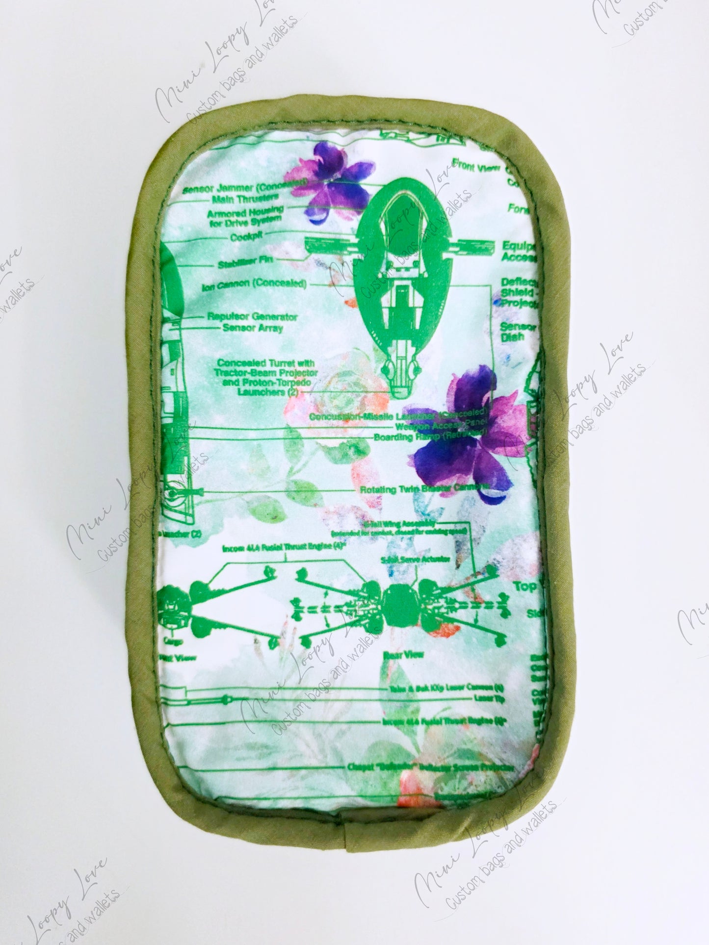 Magnolia Rae Traveler Pouch: Green SW