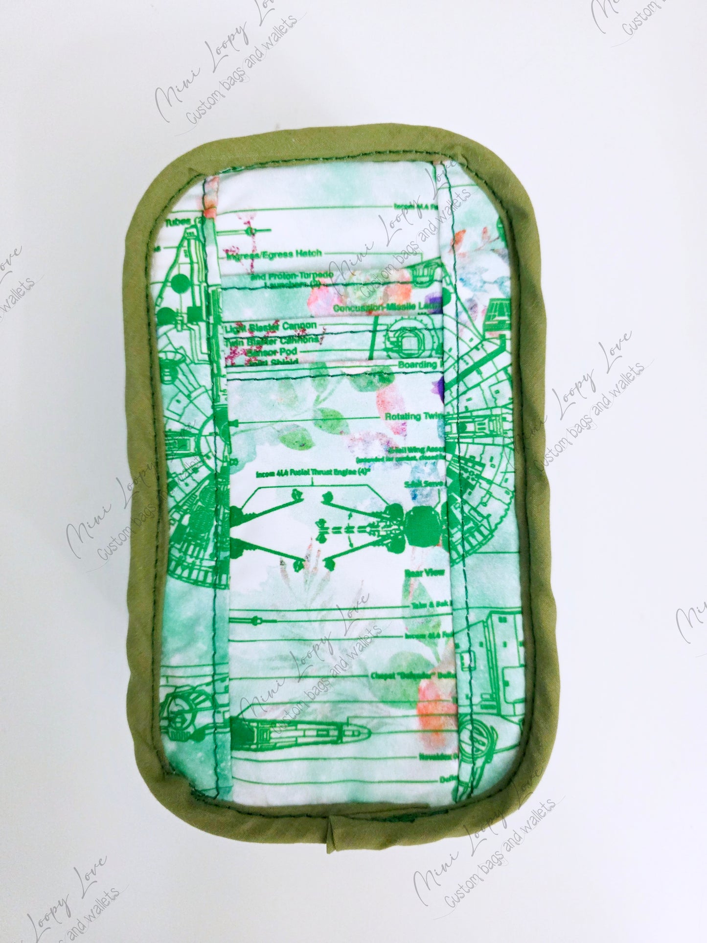 Magnolia Rae Traveler Pouch: Green SW